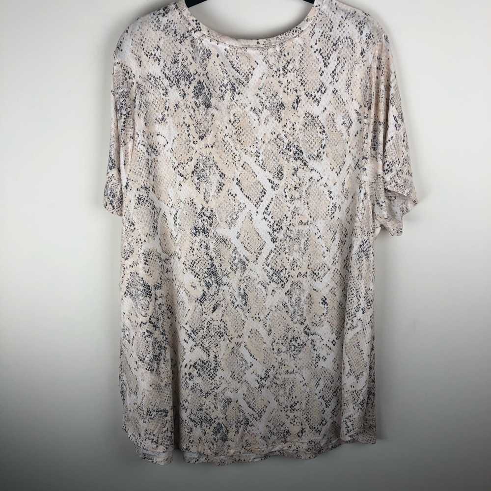 NWT Ava & Viv Snake Print Tee Top 2X - Picture 8 of 10